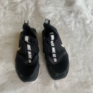 Nike youth 2.5 flex runner shoes